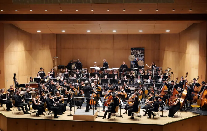 Foto des Hochschulorchesters der HfM Trossingen