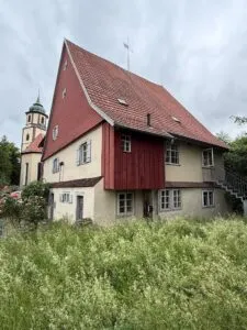 Das Alte Rat- und Schulhaus in der Kirchstraße. Foto: Larissa Schütz